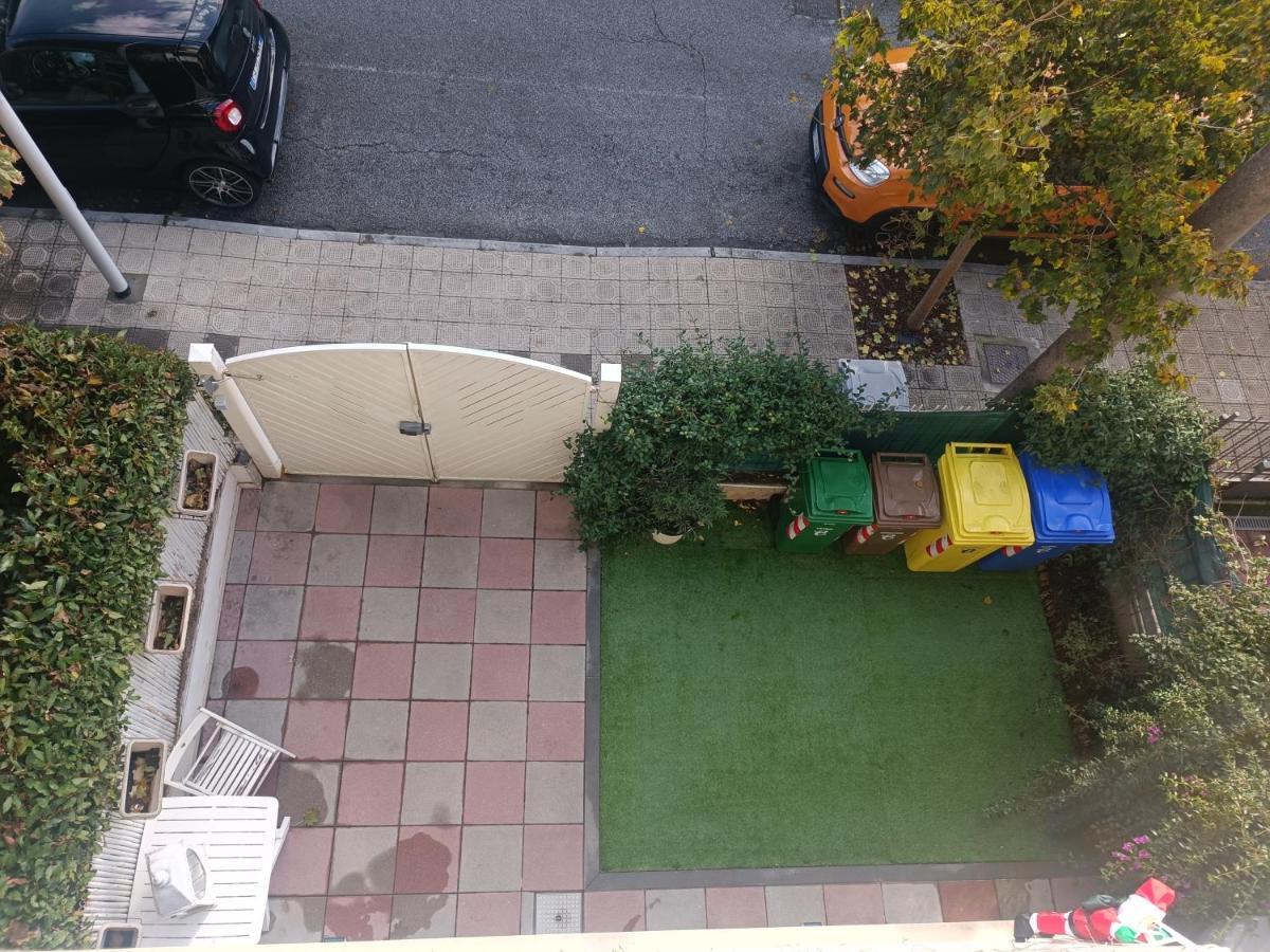 Il Don Minzoni 98 "Casa Vacanze" Λίντο ντι Καμαϊόρε Εξωτερικό φωτογραφία